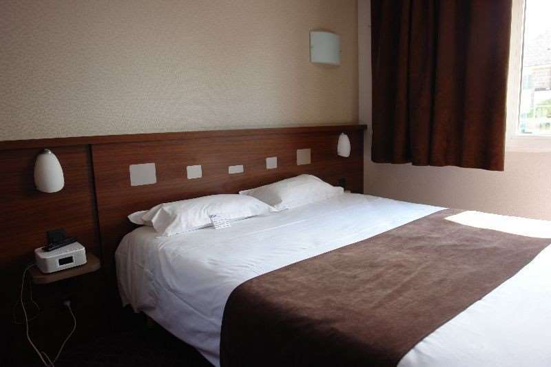 Brit Hotel Rennes Le Castel Oda fotoğraf